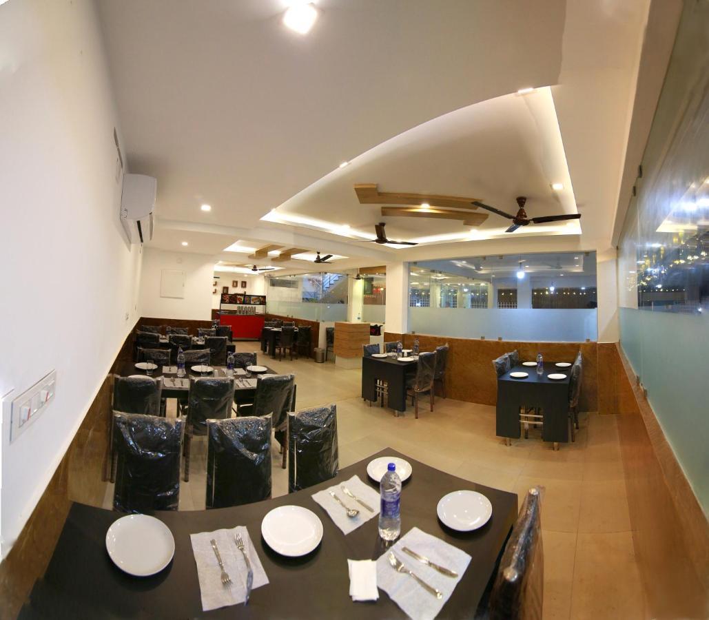 Gateway Airport Hotel Kannur Exterior photo
