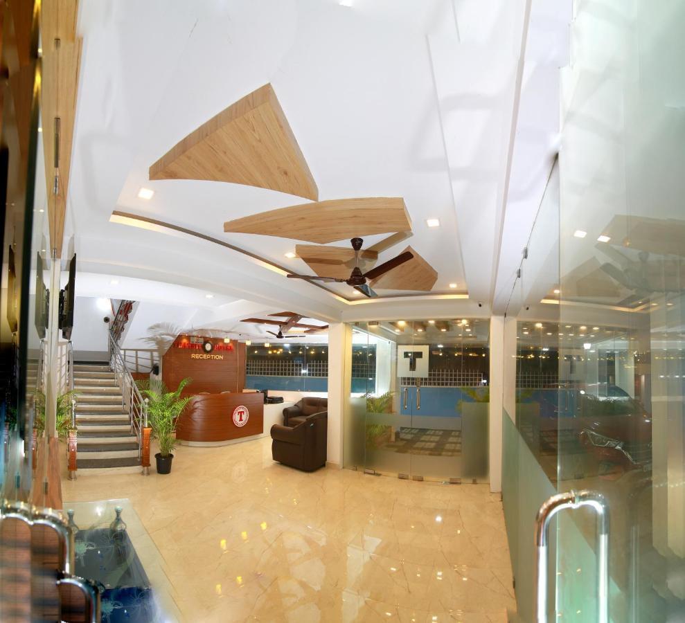 Gateway Airport Hotel Kannur Exterior photo