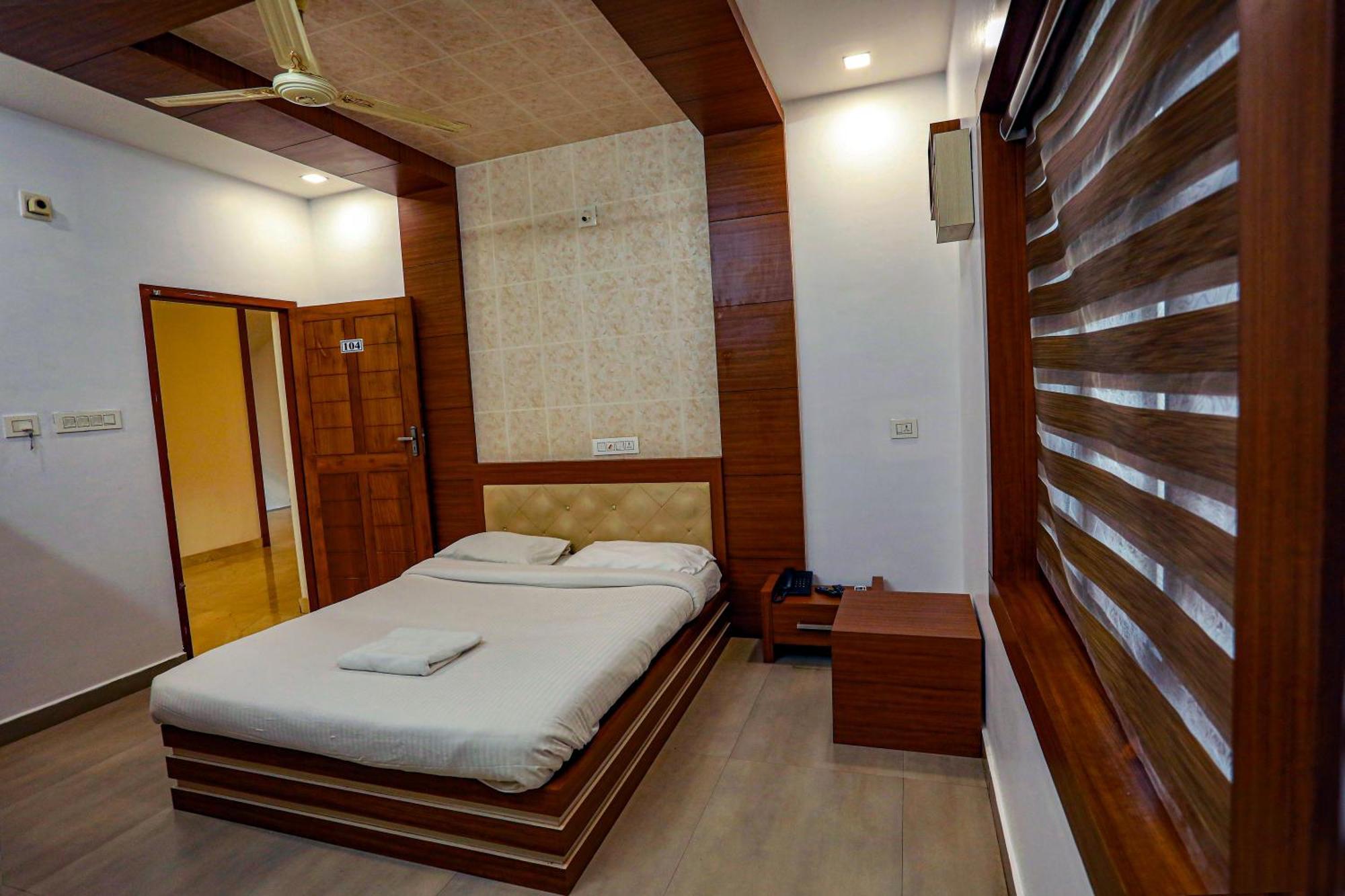 Gateway Airport Hotel Kannur Exterior photo