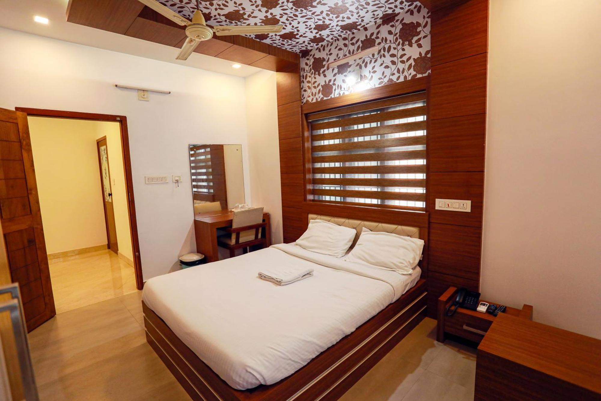 Gateway Airport Hotel Kannur Exterior photo